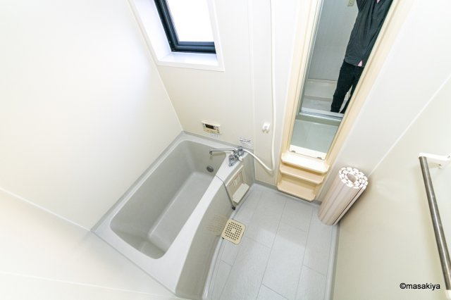 ロイヤル・ウイング　Bの浴室