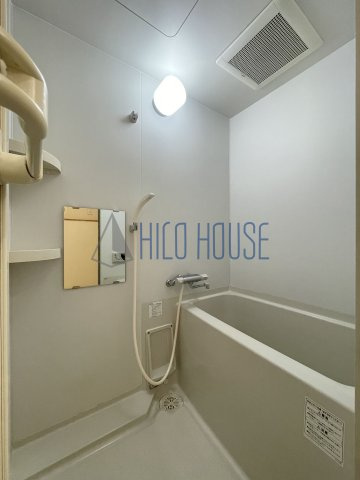 ルネス　プレミールの浴室