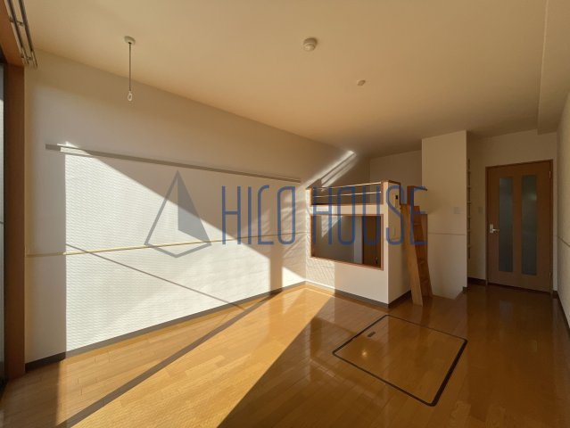 ルネス　プレミールの居間・リビング