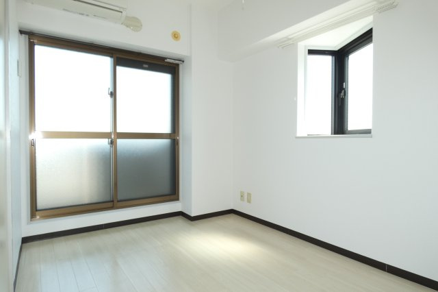 【寝室】 | OPUS ROSA