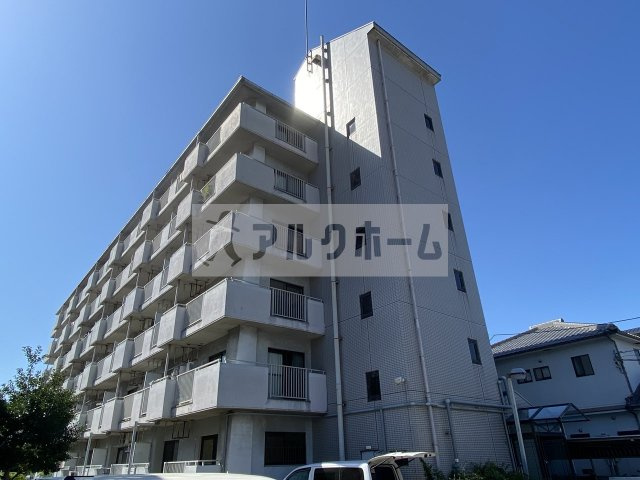 ルネアルマーニの外観|ルネアルマーニ　柏原市　3LDK　ファミリーマンション　賃貸