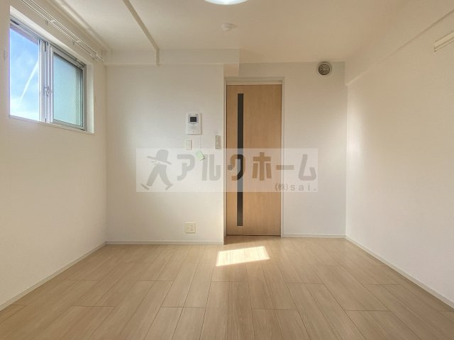 シェモワ八尾