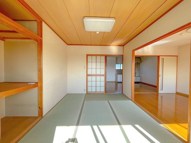 マノワール高埇の和室|畳の上でゆっくりとくつろげる和室です