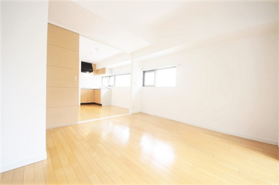 【居間・リビング】 | ユーレジデンス淀屋橋