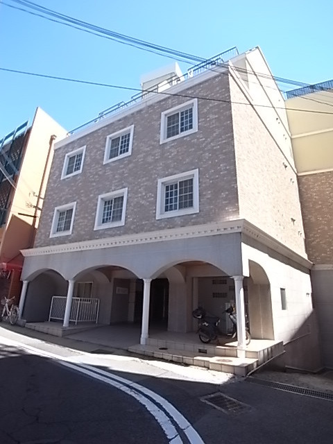 サンビルダー北野異人館通の外観