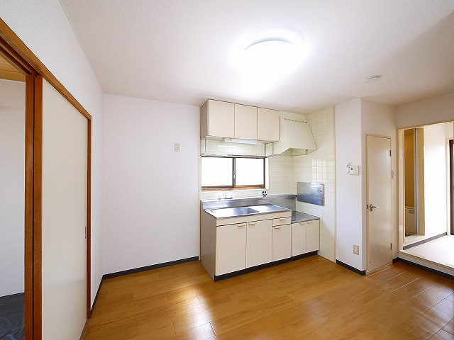 城見町アパ－ト付店舗Ⅰのキッチン