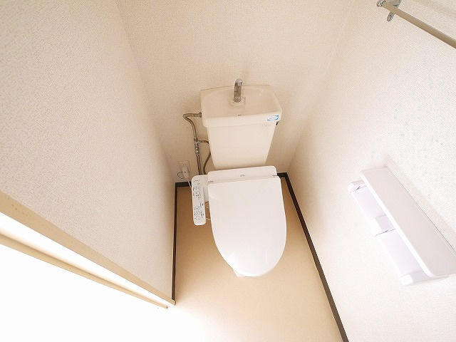 城見町アパ－ト付店舗Ⅰのトイレ|トイレです