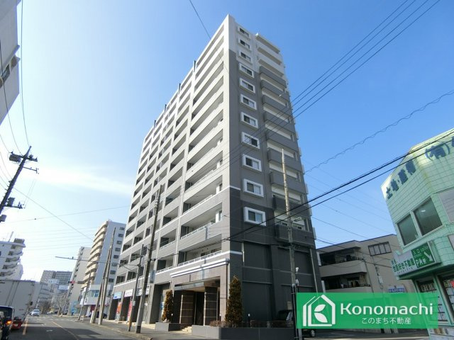 サンデュエル小山駅東通りの外観