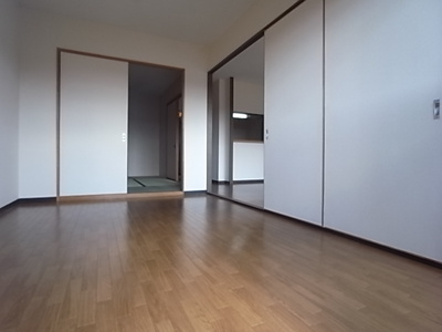 【寝室】 | フェルザ住道（旧：パルティール田中）