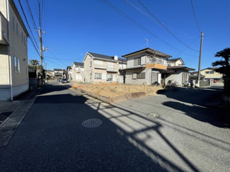 【前面道路含む現地写真】