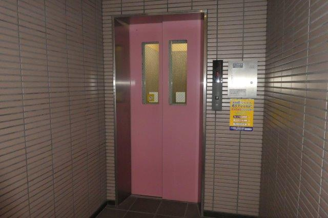 総社市駅前１丁目の賃貸マンションのその他共用部分|エレベーター完備