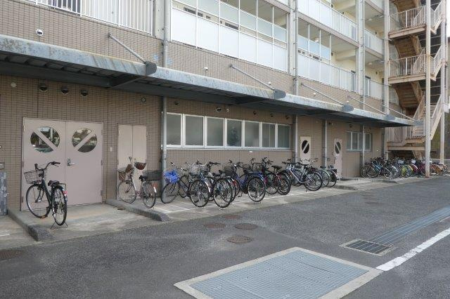 総社市駅前１丁目の賃貸マンションのその他共用部分|自転車置き場