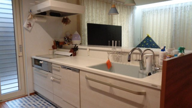 高知市大津甲　築浅中古住宅のキッチン