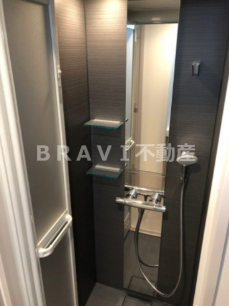 エスリードコート堺筋本町 BRAVI不動産の浴室|日々の疲れを癒すシャワールームです