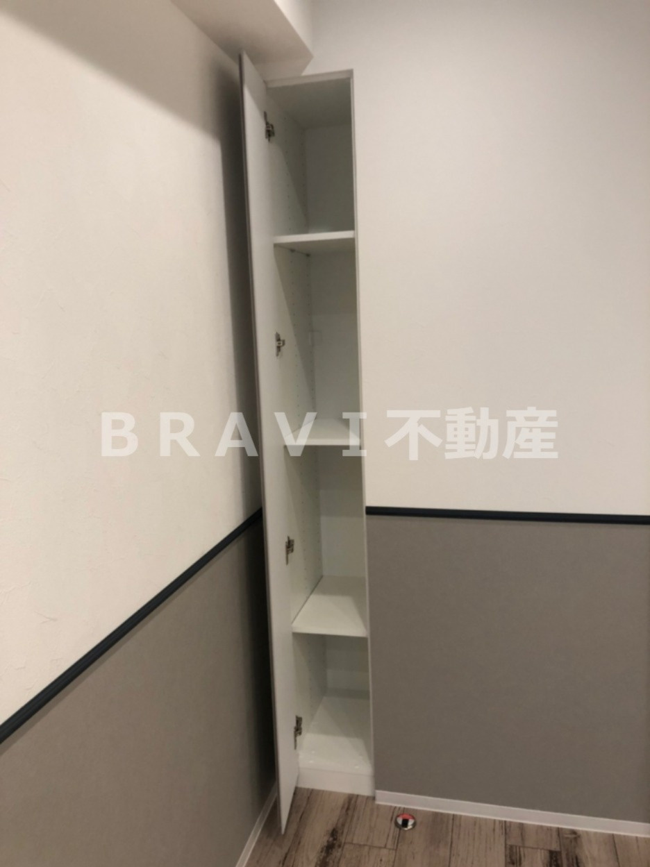 エスリードコート堺筋本町 BRAVI不動産の収納|収納スペースがあります