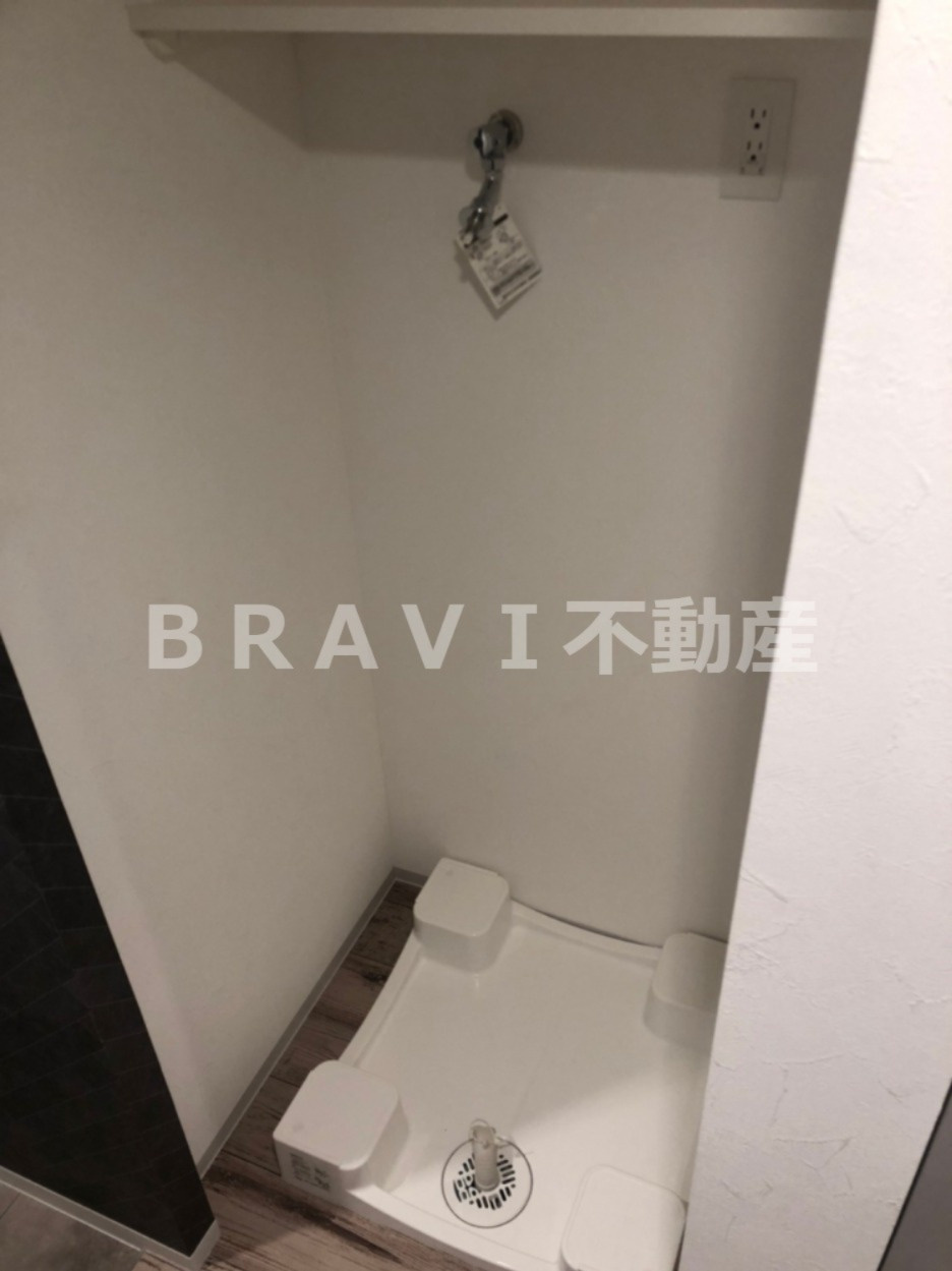 エスリードコート堺筋本町 BRAVI不動産の設備|洗濯機置場