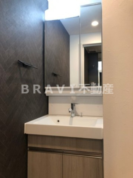 エスリードコート堺筋本町 BRAVI不動産の独立洗面台|独立洗面化粧台付き