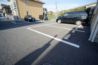 【駐車場】