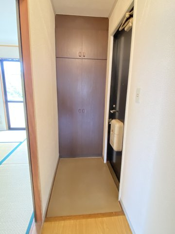 稗田マンショングリーンパークの玄関