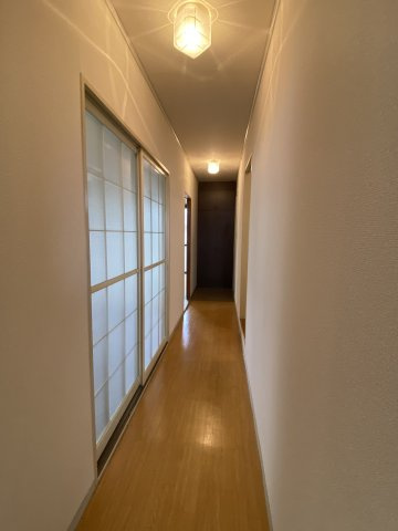 稗田マンショングリーンパークの内装|廊下
