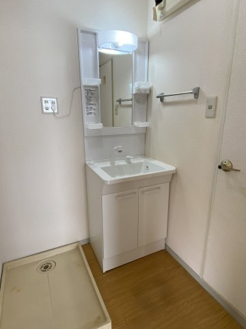 稗田マンショングリーンパークの独立洗面台|シャンプードレッサー