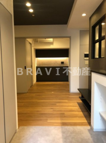 エスリードコート堺筋本町 BRAVI不動産の居間・リビング|使いやすいリビングです