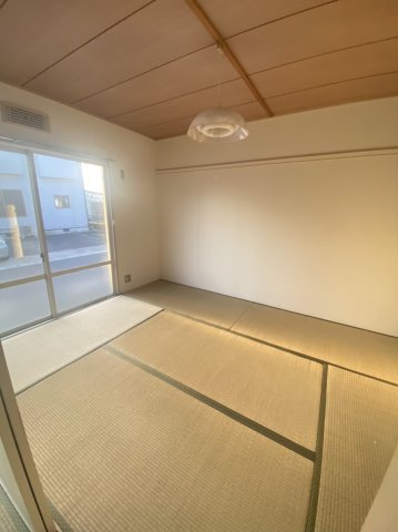 サンシティ川窪の和室
