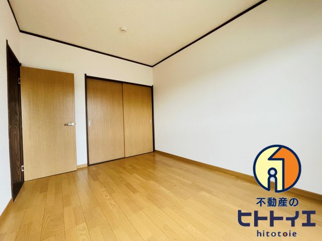 高田コーポの洋室