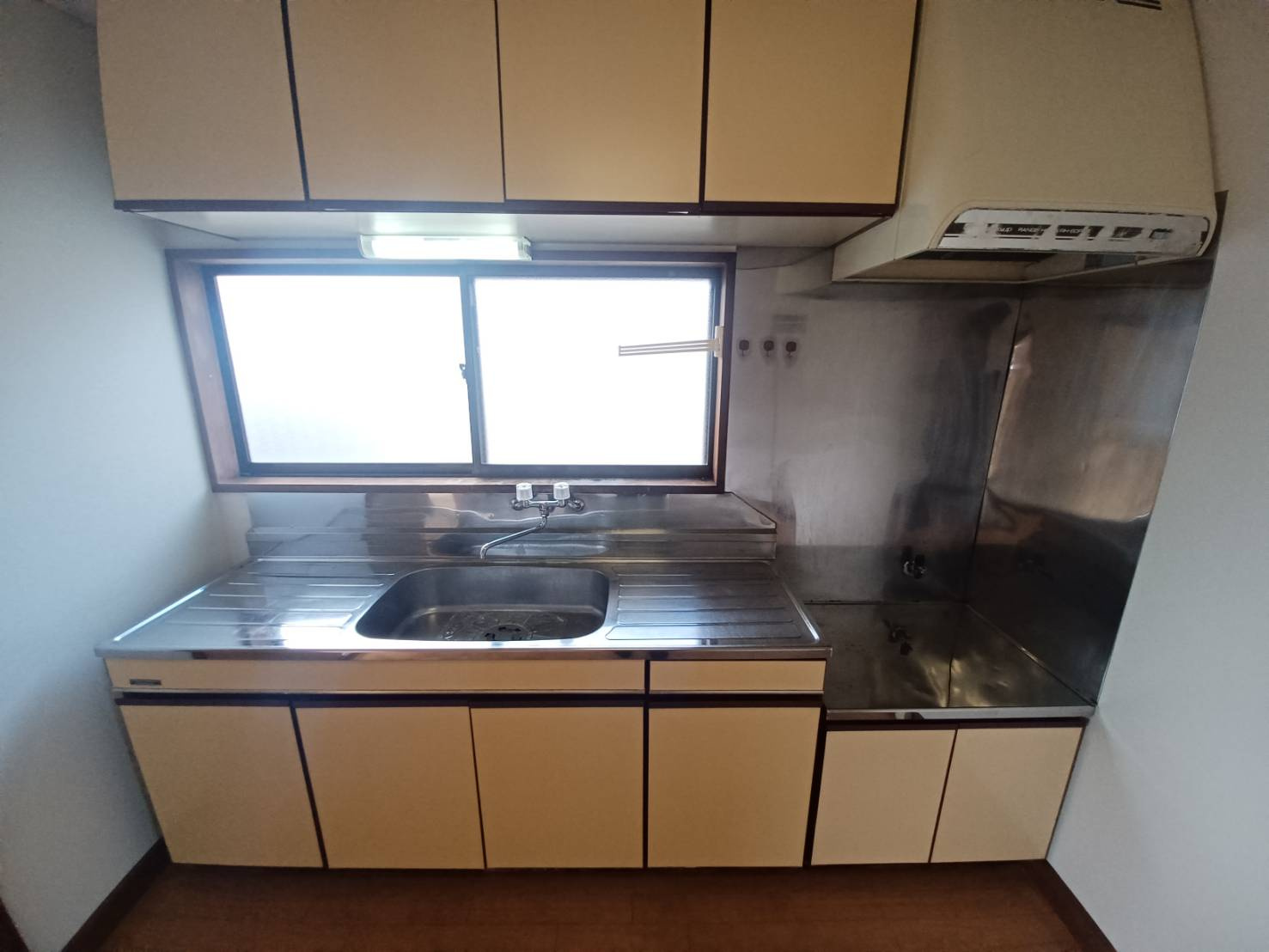 逸見アパートのキッチン