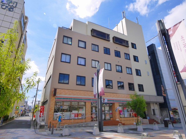 松田ビルの外観|キレイな外観です。