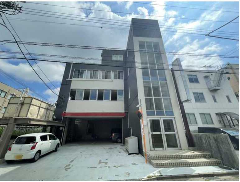 スプリングテックつくばビルの外観