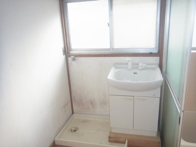 佐藤一戸建の洗面所