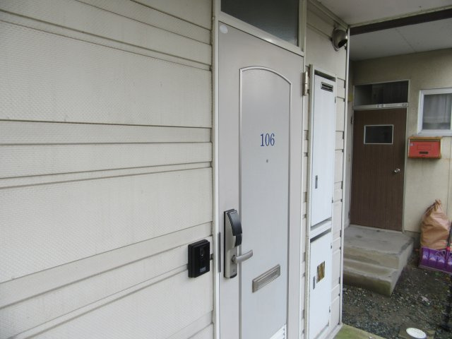 エクセルさくらの玄関|募集は206号室になります