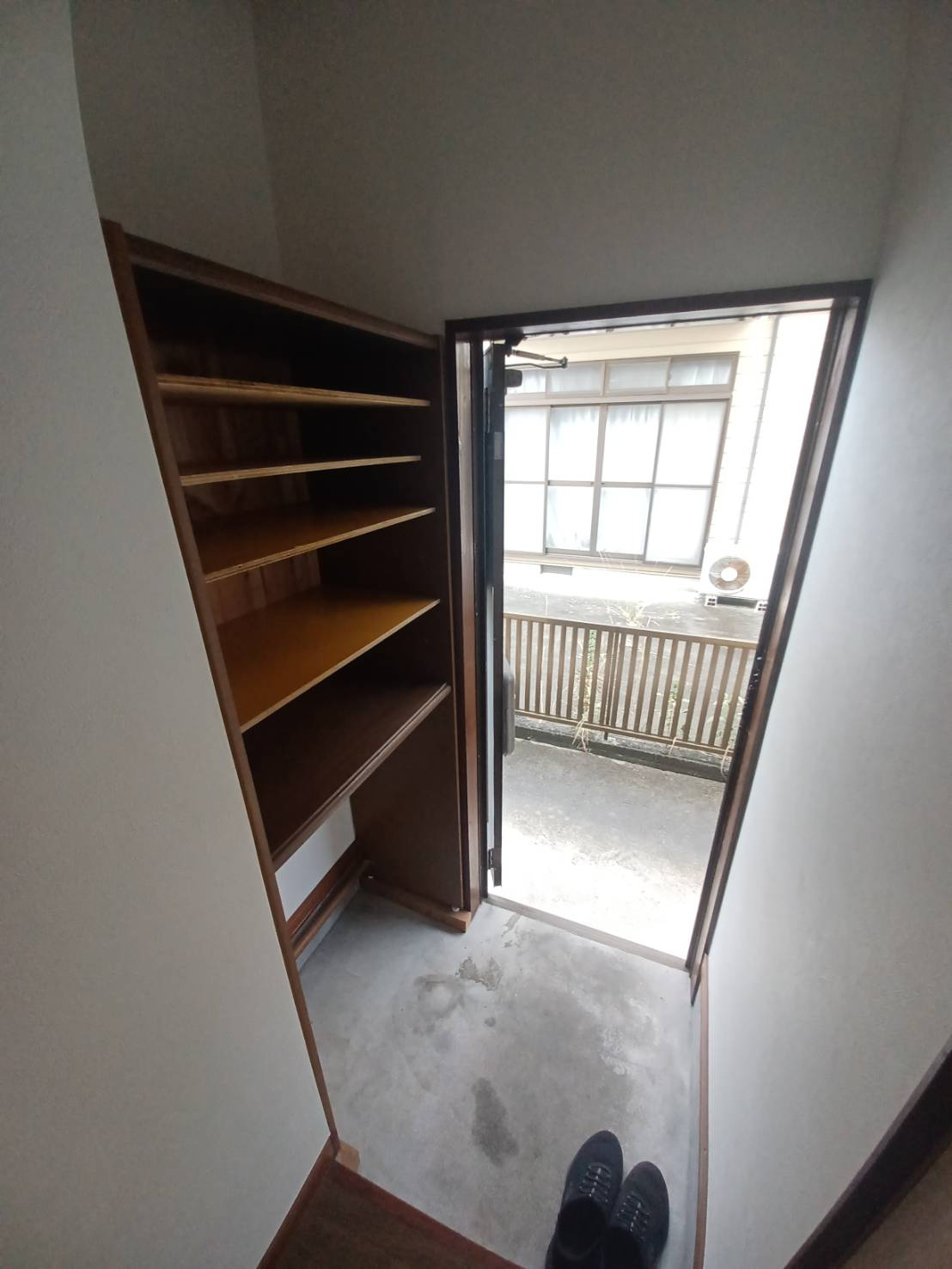 サンメゾネットの玄関