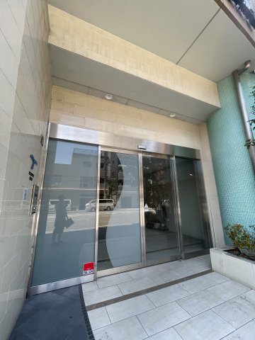 セレニテ難波西のロビー
