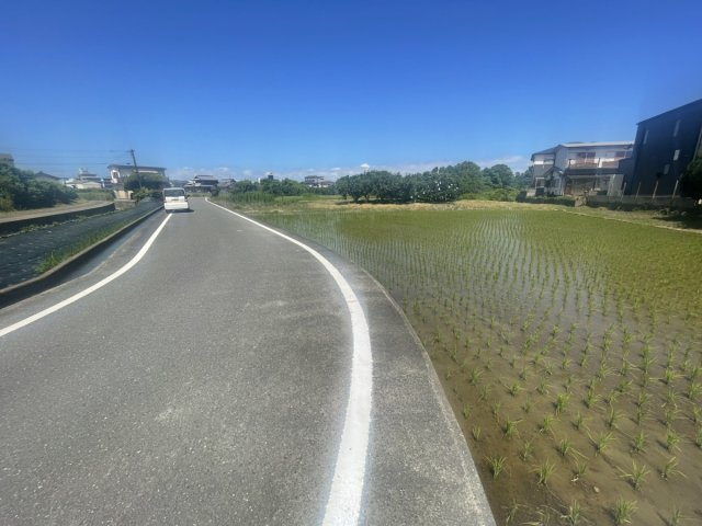 豊原下町土地の前面道路含む現地写真