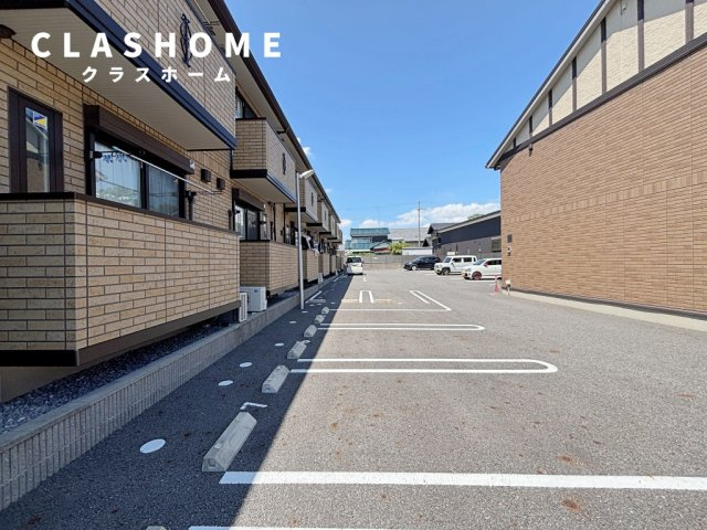 ヴィラ・クオーレⅡ　Ａ棟の駐車場