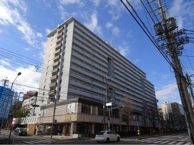 【外観】 | 虹ヶ丘マンション本館　★仲介手数料無料★　星ヶ丘小学校　東星中学校 | リノベーション済み。
保証付きマンションです。