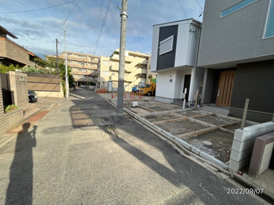 【前面道路含む現地写真】 | 千種区城木町 全2棟　1号棟＜仲介手数料無料＞春岡小・若水中　新築一戸建て | 9/7撮影
新築一戸建ての事ならマックスバリュ川原店で住まい相談、株式会社エムワイホームにお任せください！