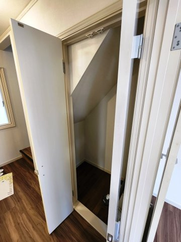 【収納】 | U&U | 階段下収納