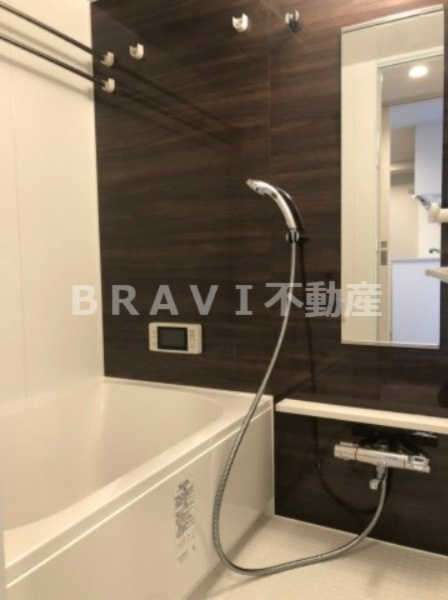 アーバネックス大阪天満橋 BRAVI不動産の浴室|【アーバネックス大阪天満橋】浴室テレビ付きお風呂