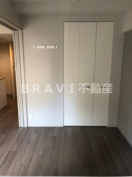アーバネックス大阪天満橋 BRAVI不動産の寝室|【アーバネックス大阪天満橋】収納豊富な寝室