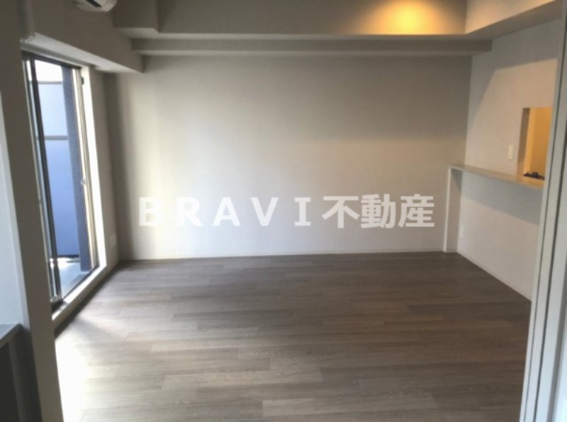 アーバネックス大阪天満橋 BRAVI不動産の洋室|【アーバネックス大阪天満橋】広いリビング
