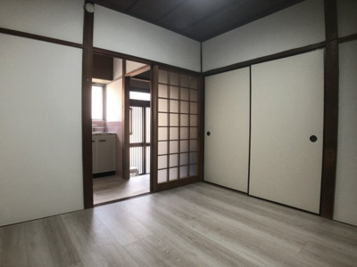 【居間・リビング】 | 谷八木戸建
