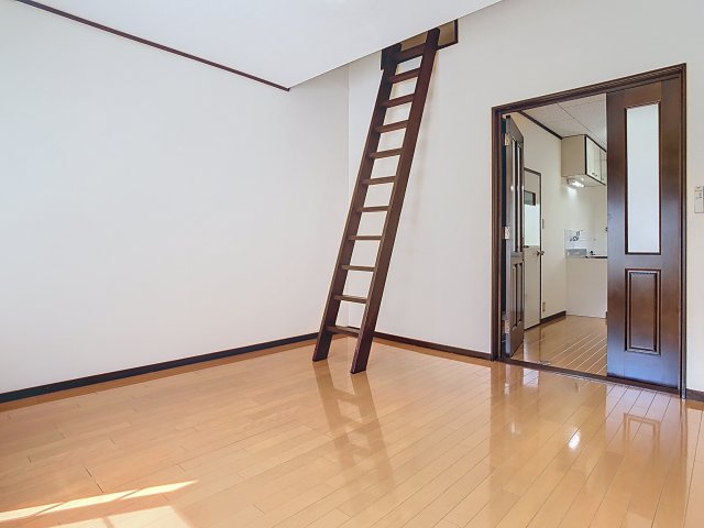 ダイヤ14鈴川の居間・リビング