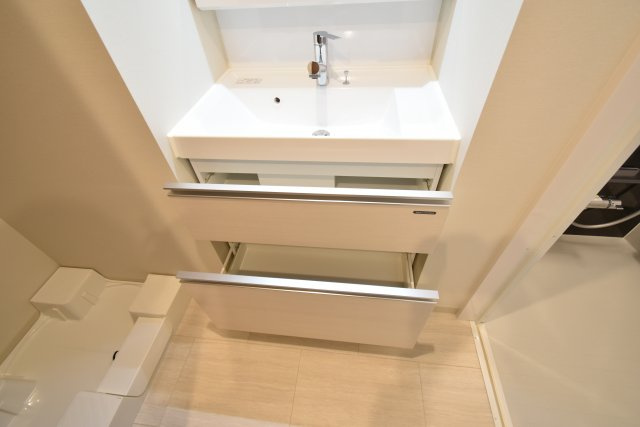 雅長岡天神のその他|独立洗面台あり、毎朝おしゃれに忙しい女性の方におすすめです