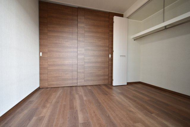 雅長岡天神の洋室