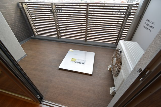 雅長岡天神のバルコニー