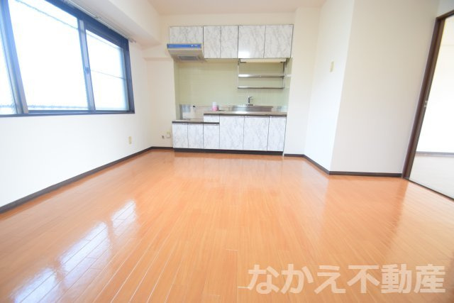 【居間・リビング】 | 使いやすい居間です