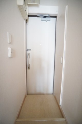 【玄関】 | リブリ・ダロル